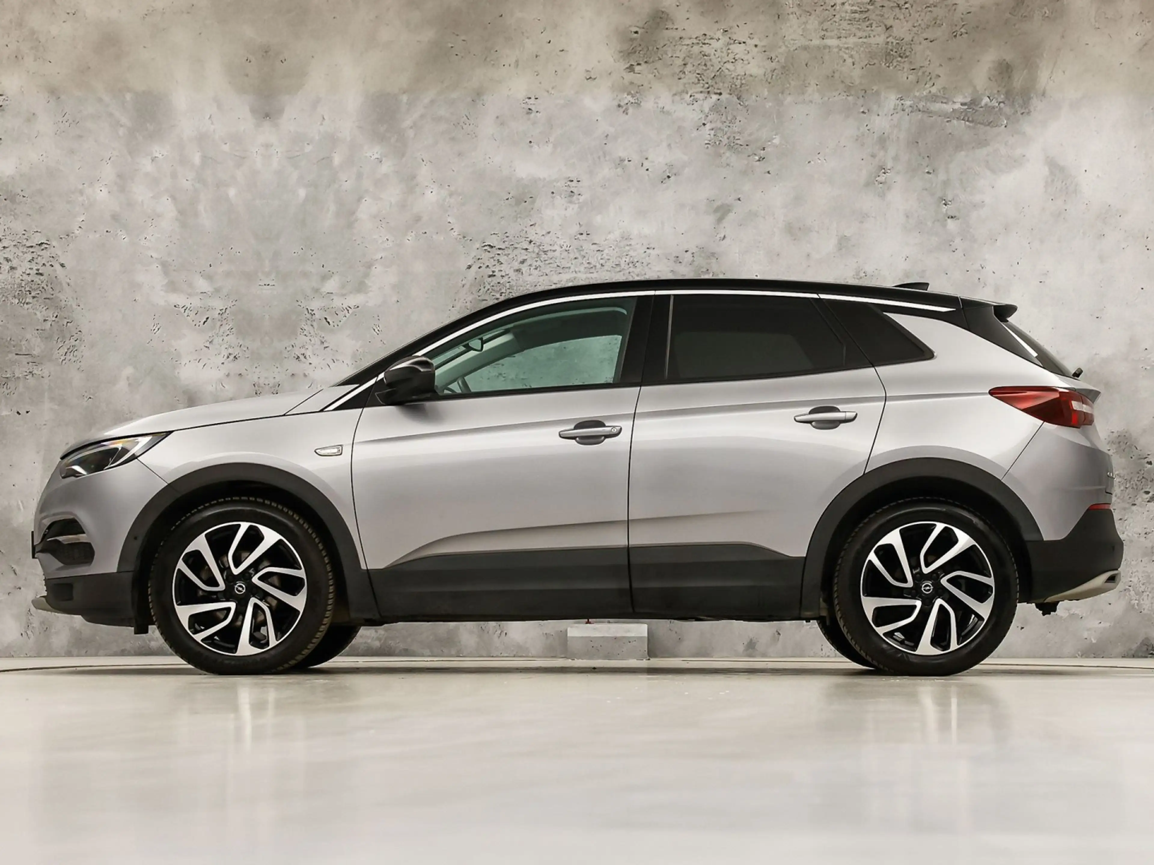 Opel Grandland X 1.2 Turbo Ultimate Sport Automaat (APPLE CARPLAY, — photo 2