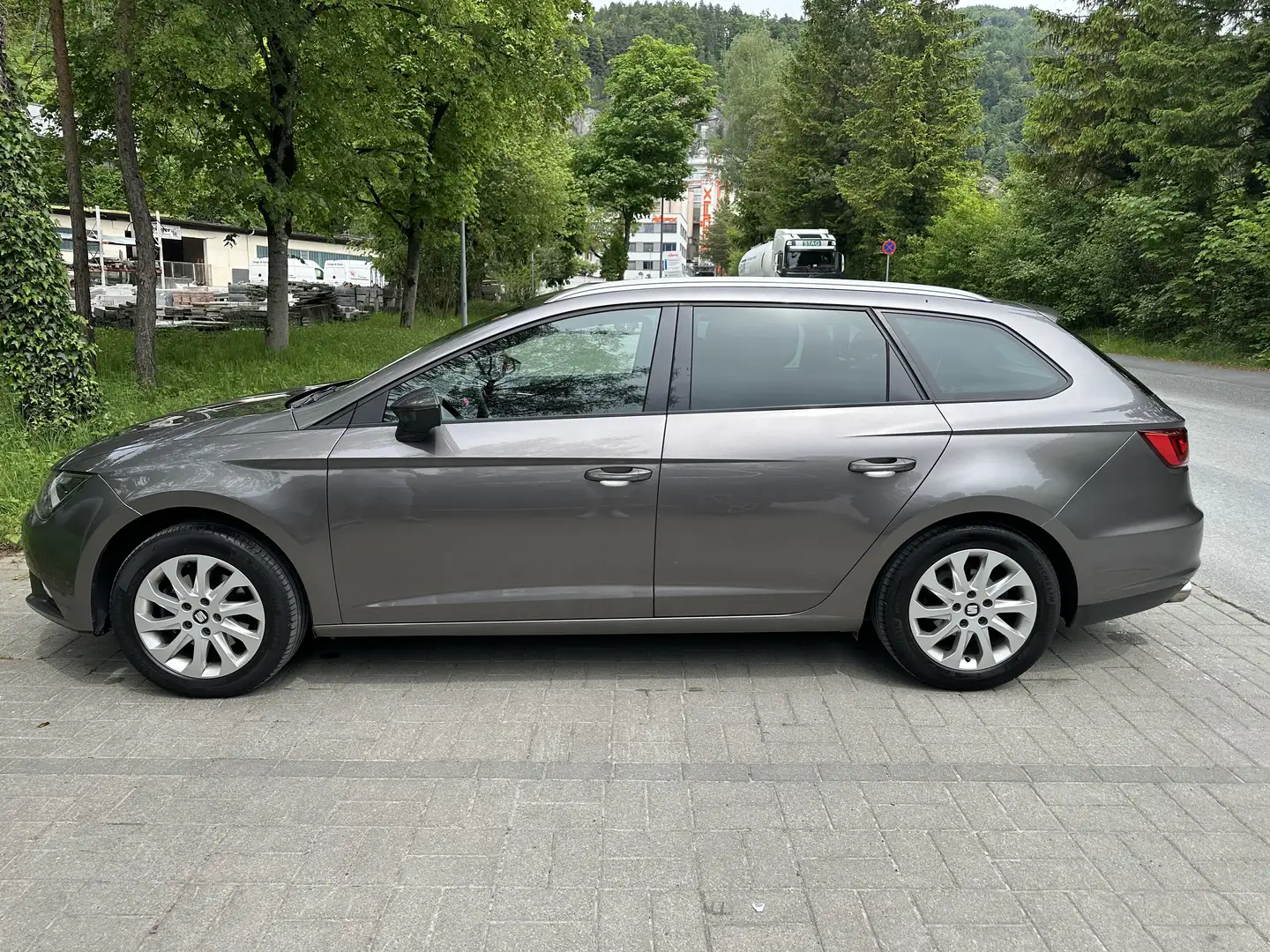 SEAT Leon ST Reference 1,6 TDI CR Start-Stop - 2