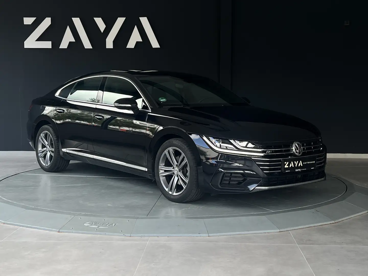 Volkswagen Arteon 2.0 TDI R-Line Limo*DSG*LED*R-KAMERA* Black - 1