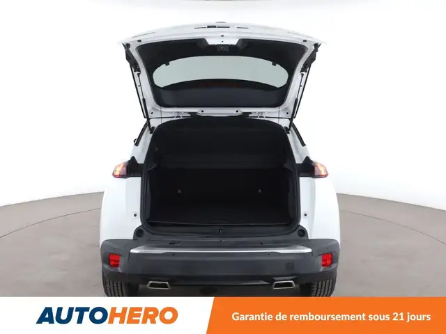 Peugeot 2008 view 16