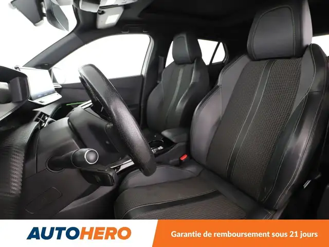 Peugeot 2008 view 10