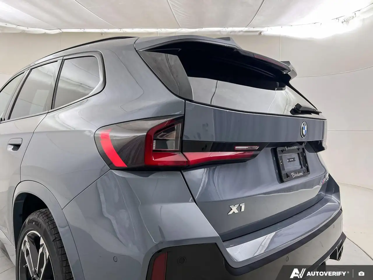 BMW X1 снимка BMW X1