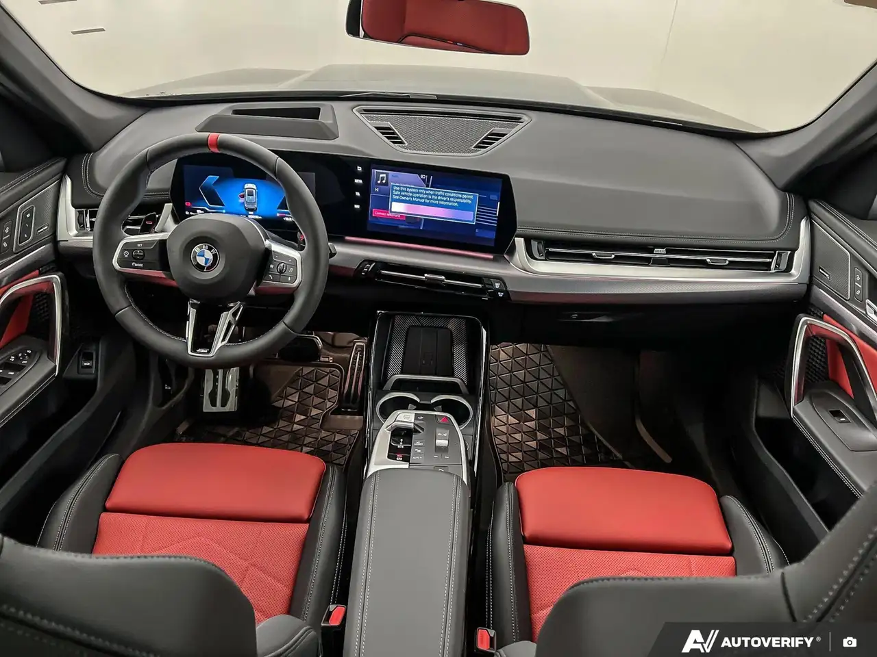 BMW X1 снимка BMW X1