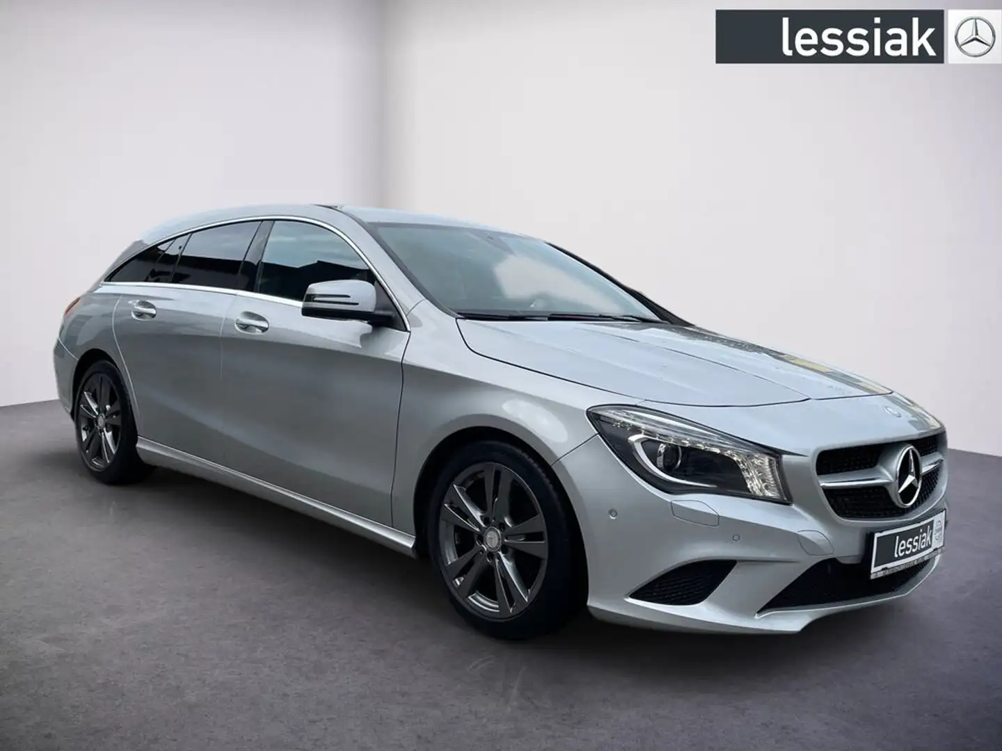 Mercedes-Benz CLA 220 CDI Parkpaket   RFK | Navi | Xenon | usw. Silber - 2