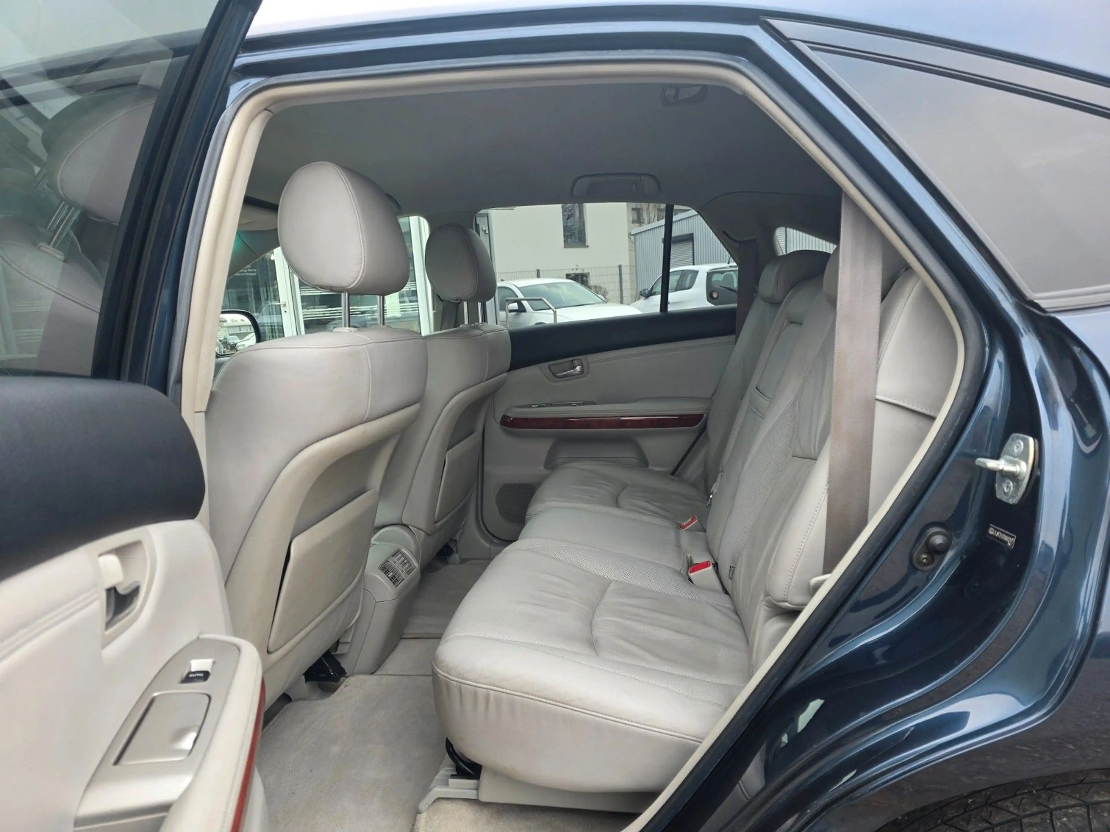 Lexus RX 300 Executive*NAVI*KAMERA*LEDER*8-fach*2.Hd.* — photo 8