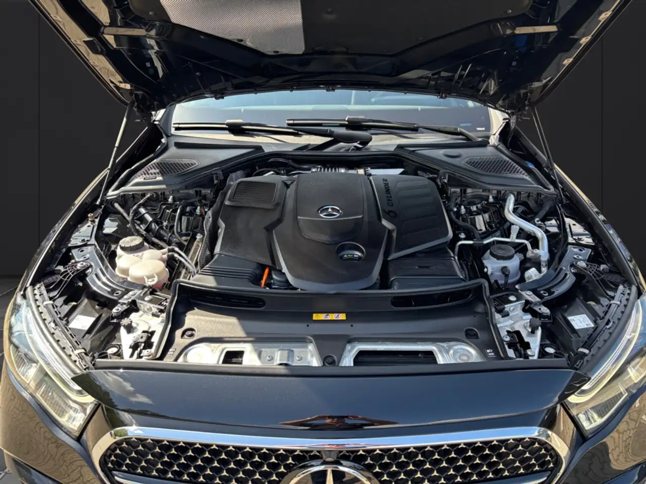 Mercedes-Benz E-Class d 4MATIC T-Modell AMG*AHV*Fahrassitenz, миниатюра 21