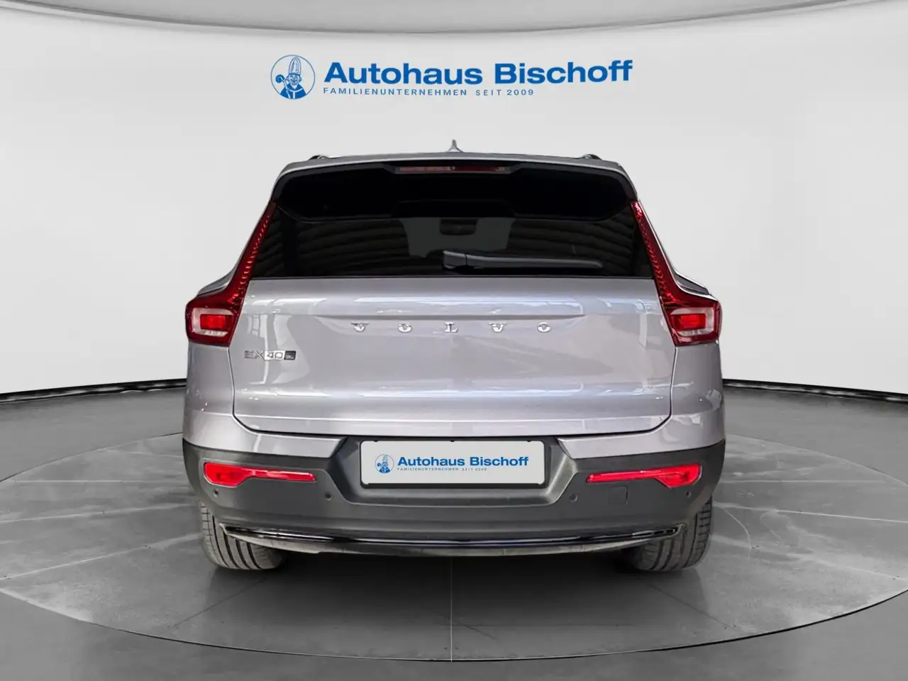 Volvo EX40 EX 40 Twin Motor AWD Plus Dark, миниатюра 6