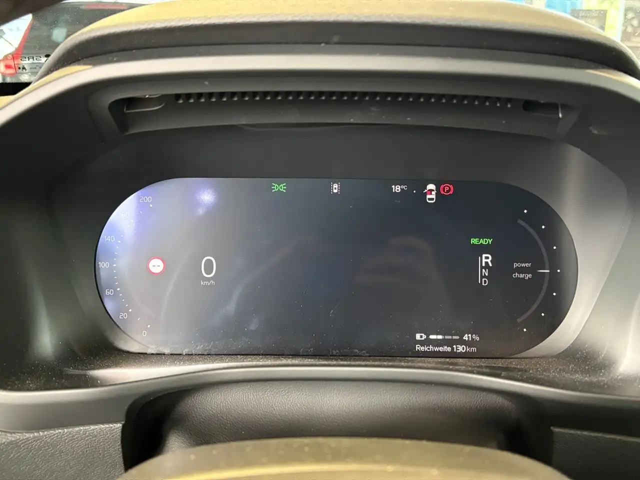 Volvo EX40 EX 40 Twin Motor AWD Plus Dark, миниатюра 14