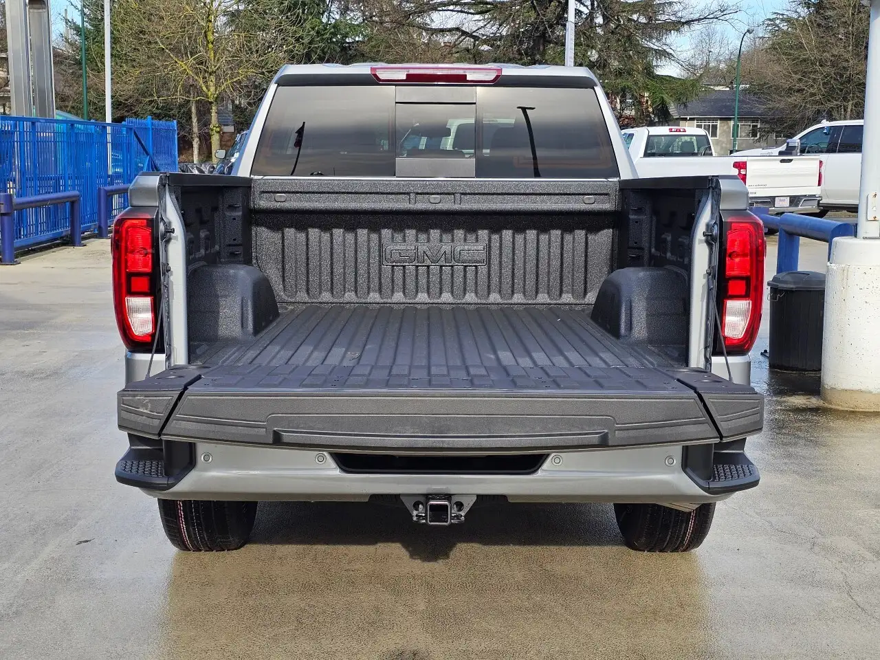 GMC Sierra 1500 снимка GMC Sierra 1500