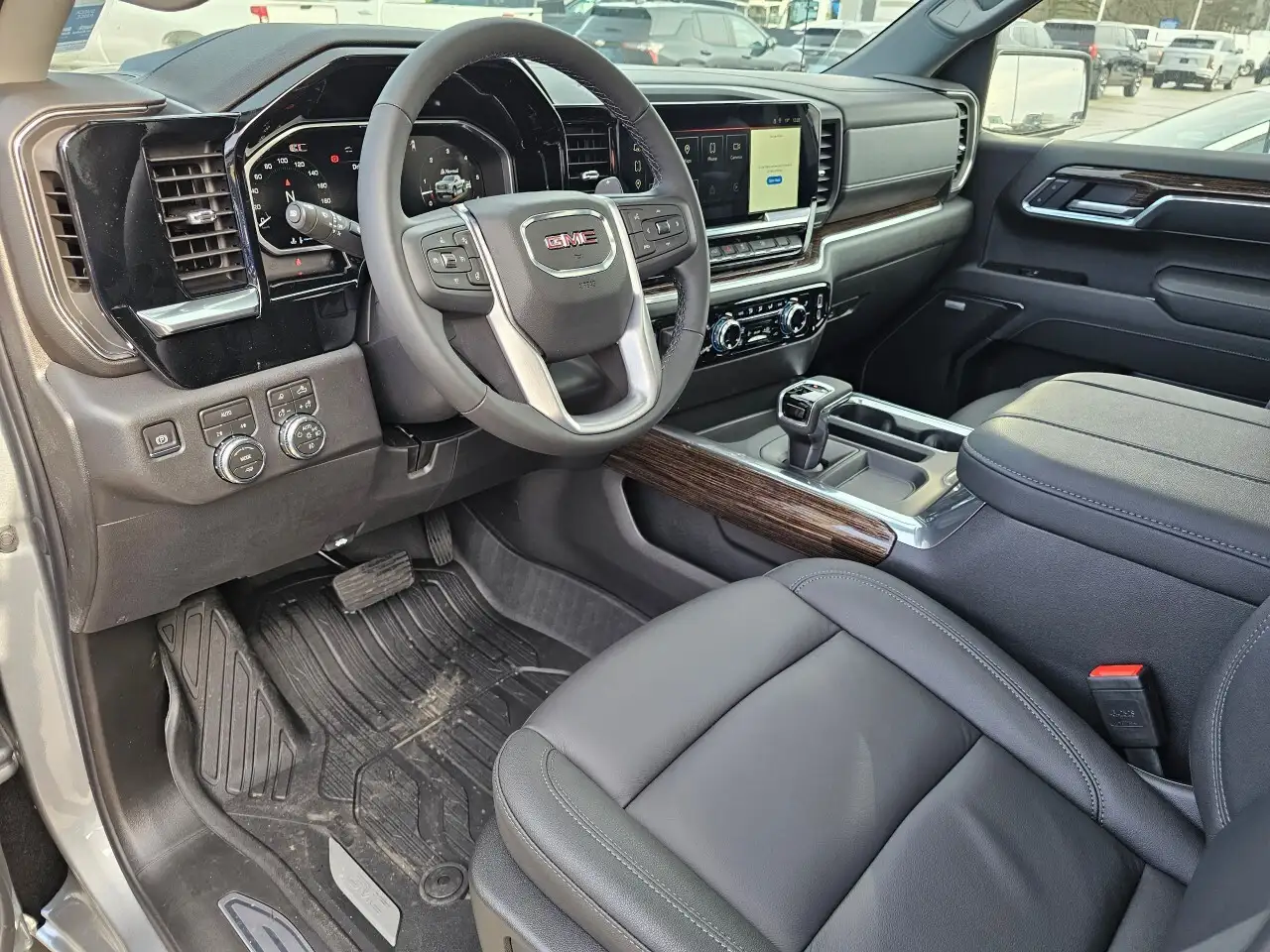 GMC Sierra 1500 снимка GMC Sierra 1500