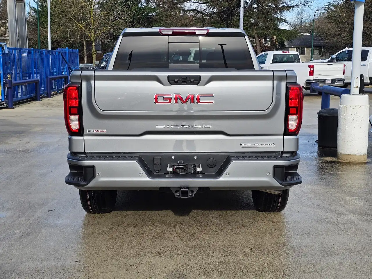 GMC Sierra 1500 снимка GMC Sierra 1500