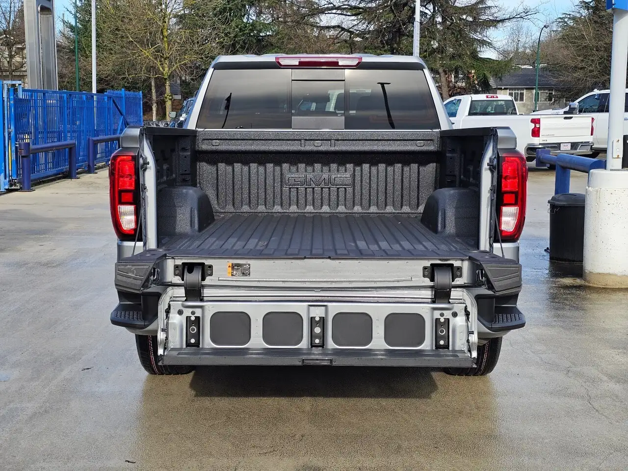 GMC Sierra 1500 снимка GMC Sierra 1500