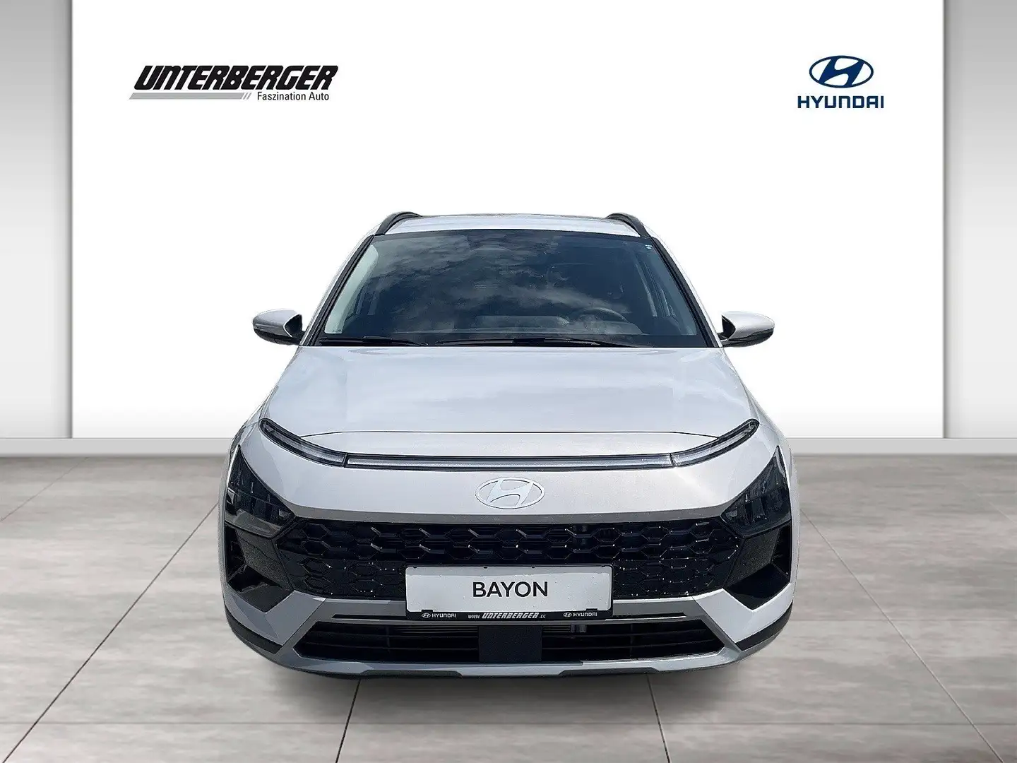 Hyundai BAYON (29.12.2020-) Bayon Comfort Line 1.0 T-GDI y6bc1-P Grau - 2