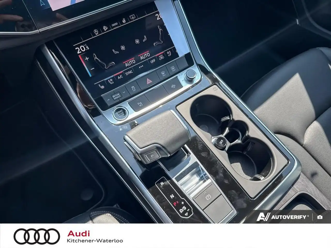 Audi Q7 снимка Audi Q7