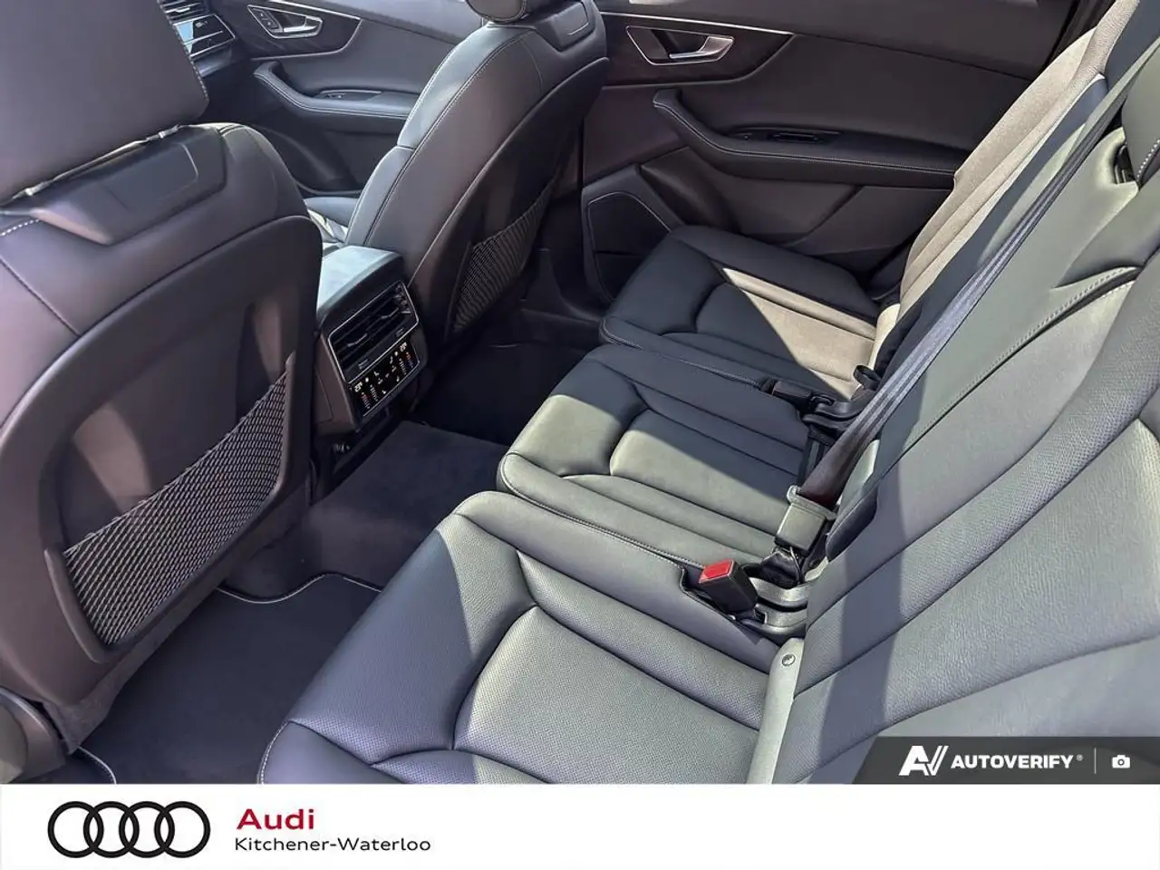 Audi Q7 снимка Audi Q7