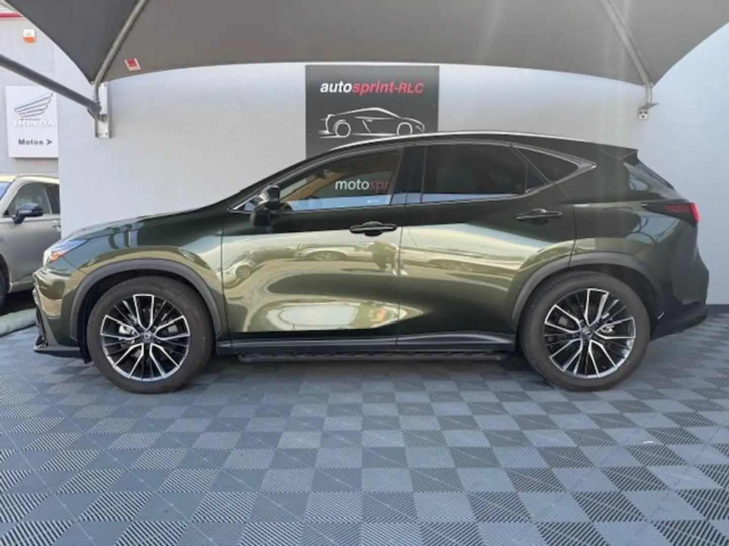 Lexus NX 450h+ - 2