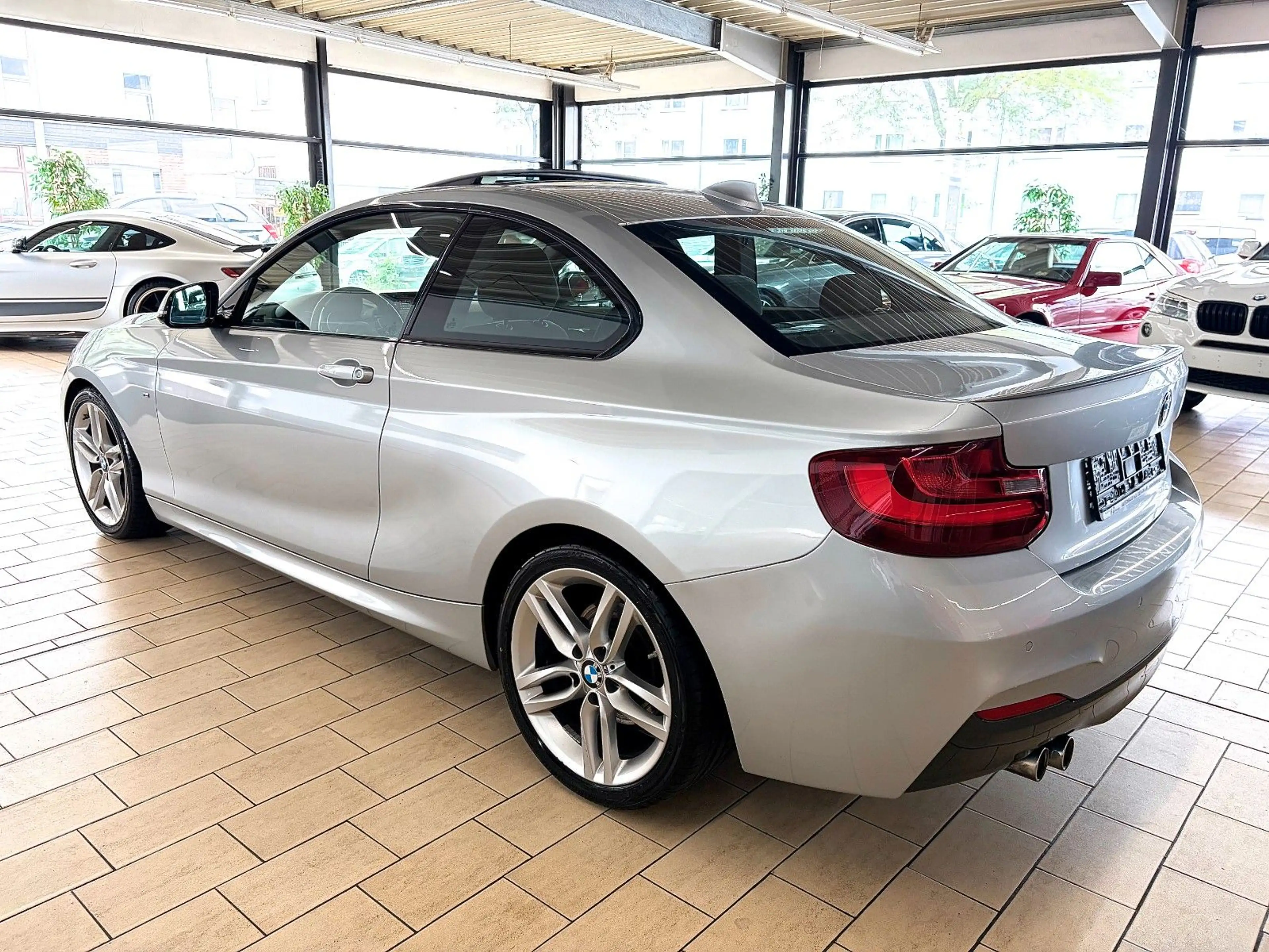 BMW 220 d COUPE M SPORT *AUTOM+NAVI+EGSD+KLIMAAUT+18* — photo 8
