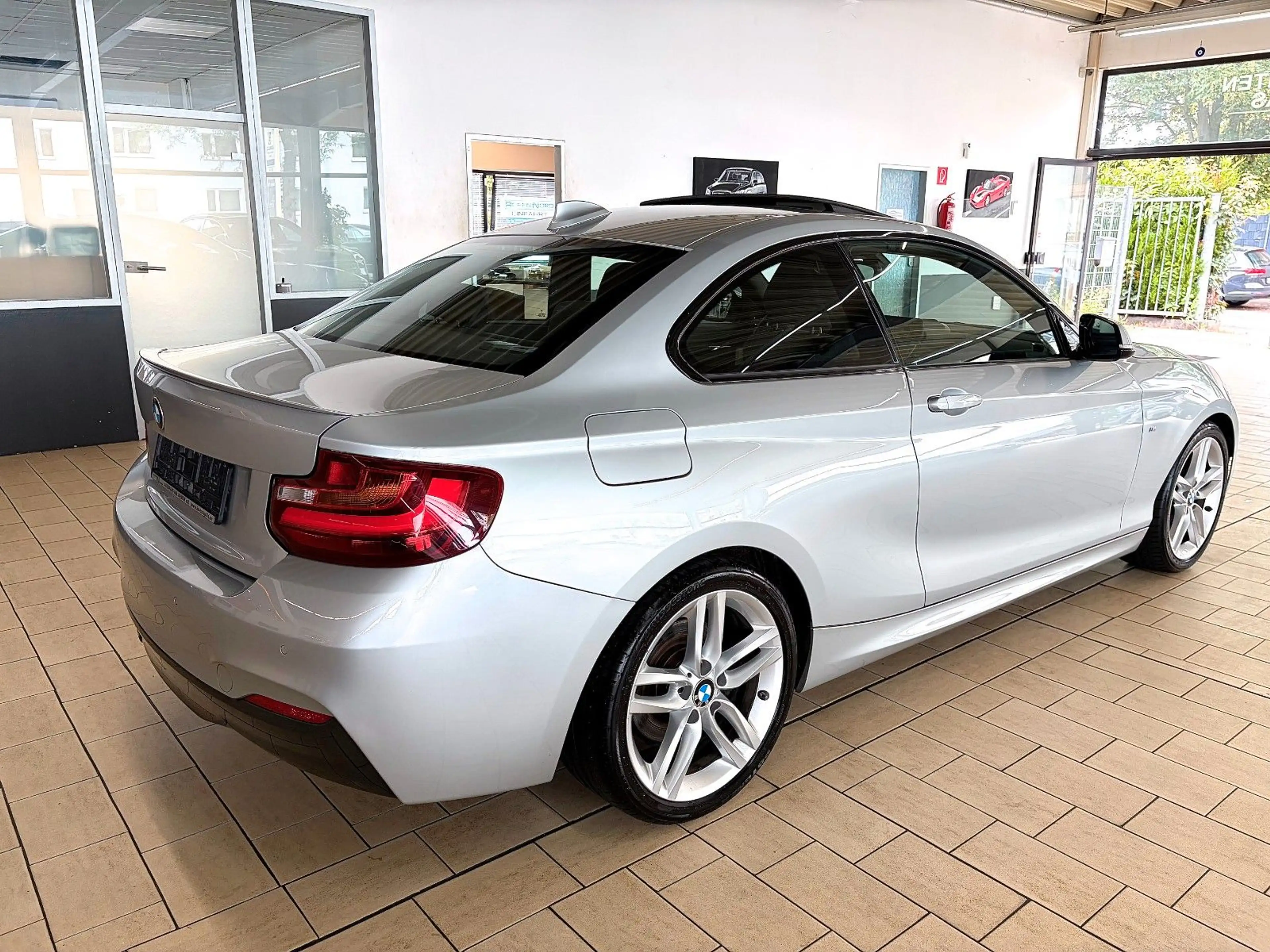 BMW 220 d COUPE M SPORT *AUTOM+NAVI+EGSD+KLIMAAUT+18* — photo 5