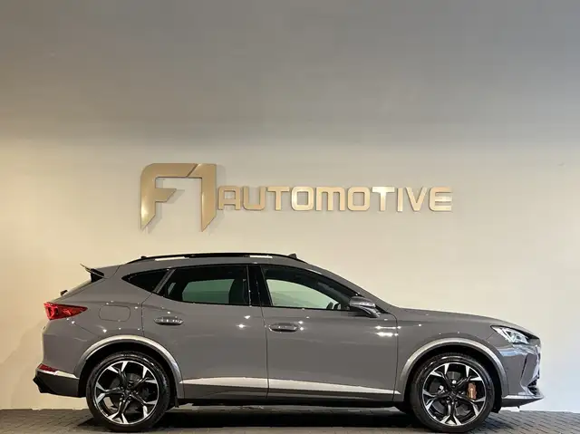 Cupra Formentor view 8