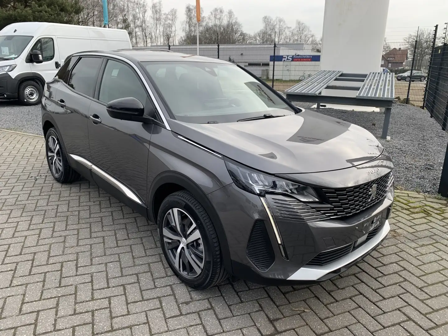 Peugeot 3008 1.2 Mild hybrid 136 pk Automaat Allure Pack 2stuks Grijs - 2