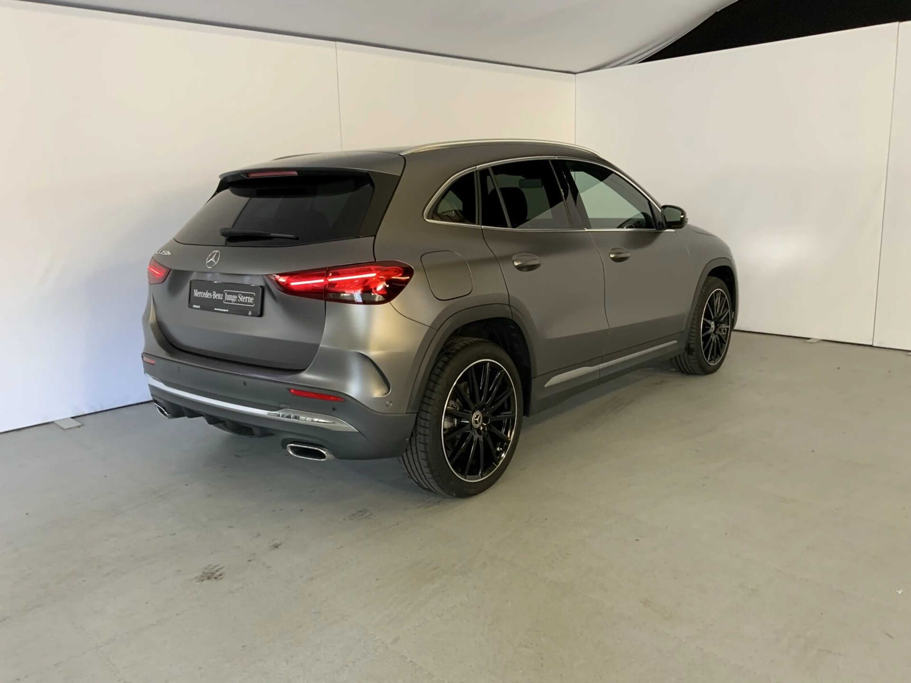 Mercedes-Benz GLA 250 GLA 250 e AMG Sound Apple CarPlay Carbon  AMG Line — photo 5