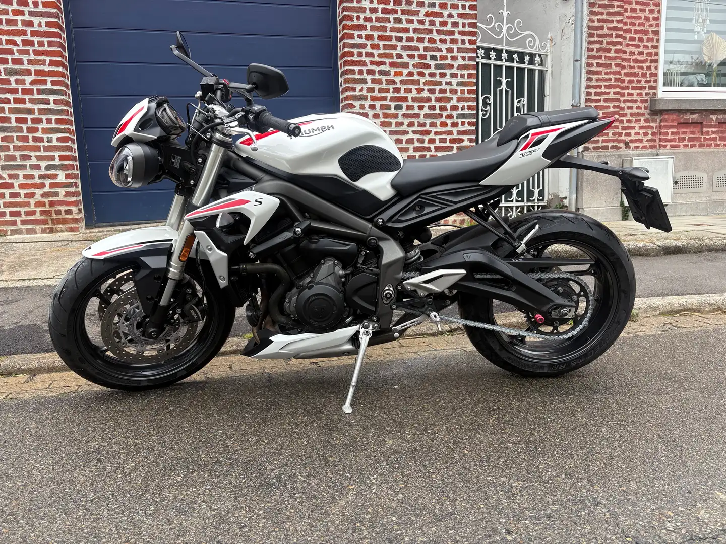 Triumph Street Triple S 660 White - 1