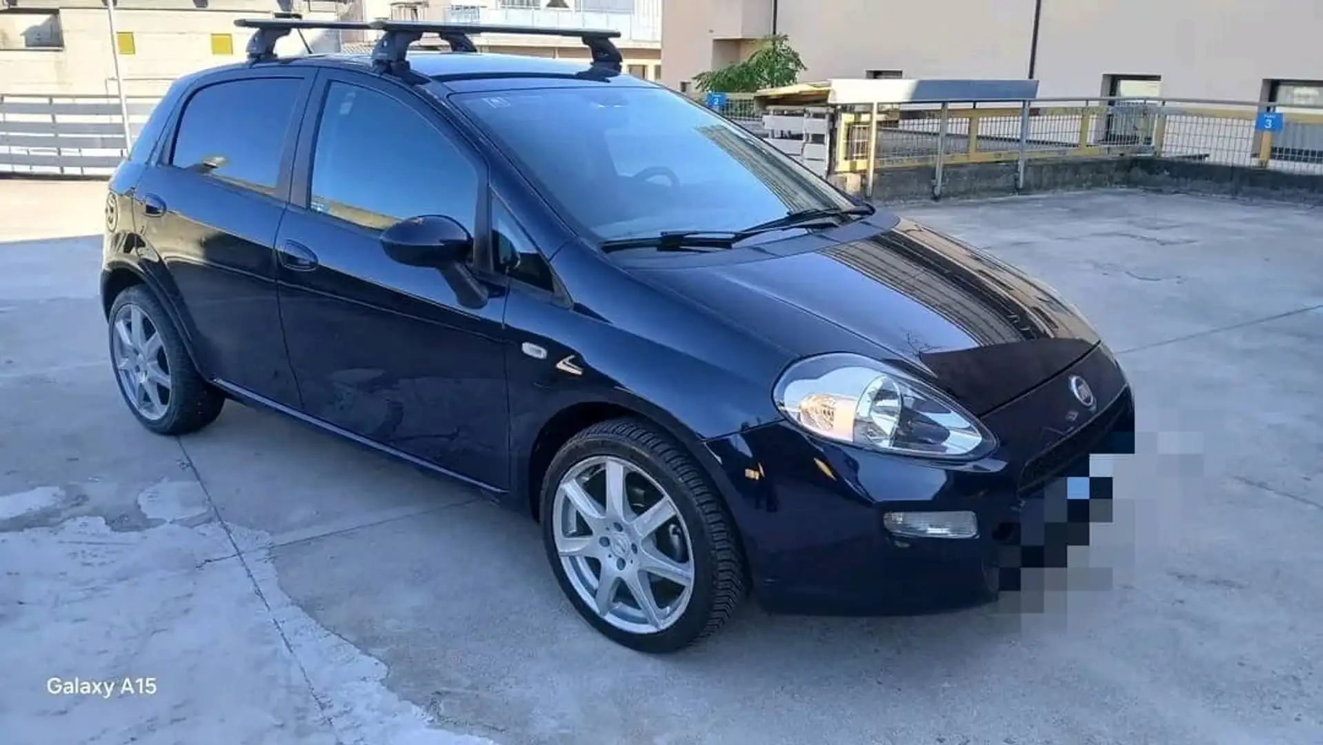 Fiat Punto 1.2 8V 69 YOUNG (KIT NOVETUD) - 1