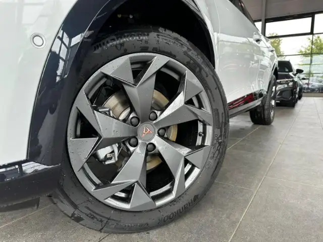 Cupra Formentor view 6