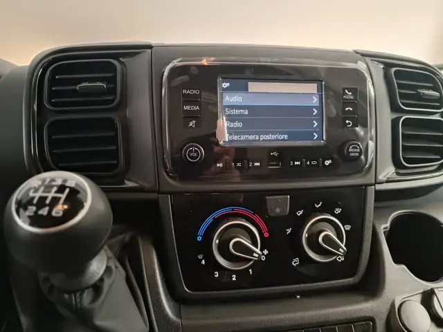 Peugeot Boxer view 10