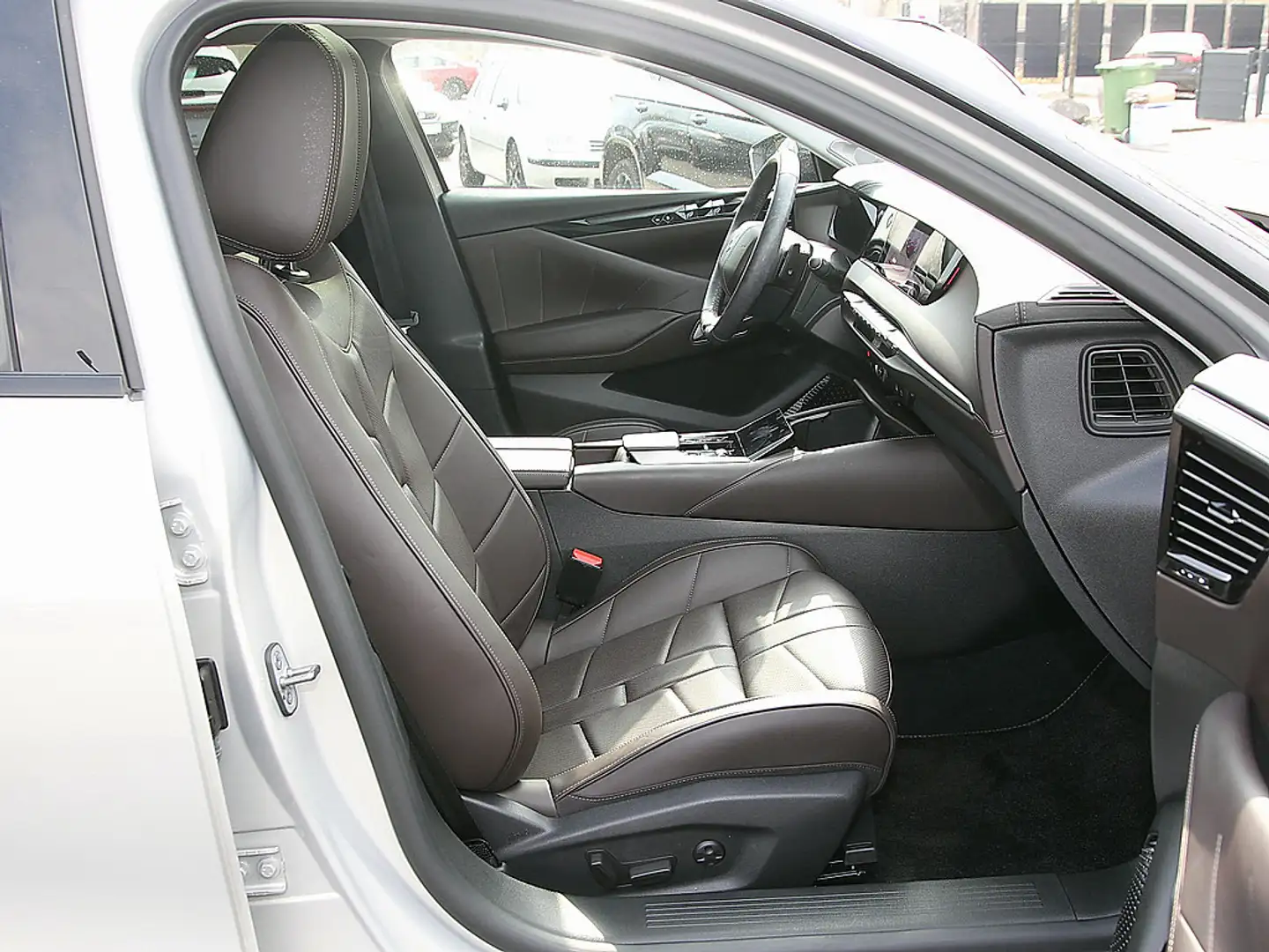 DS Automobiles DS 4 1.6 E-Tense Rivoli PANO LEDER 360° HUD L Grau - 2