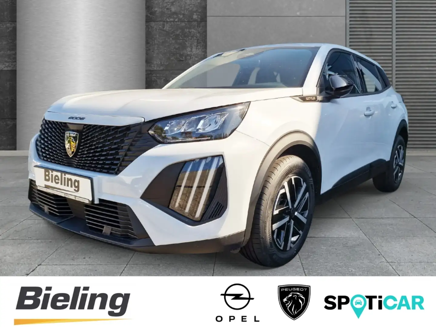 Peugeot 2008 1.2 STYLE HYBRID 145 e-DSC6 Weiß - 1