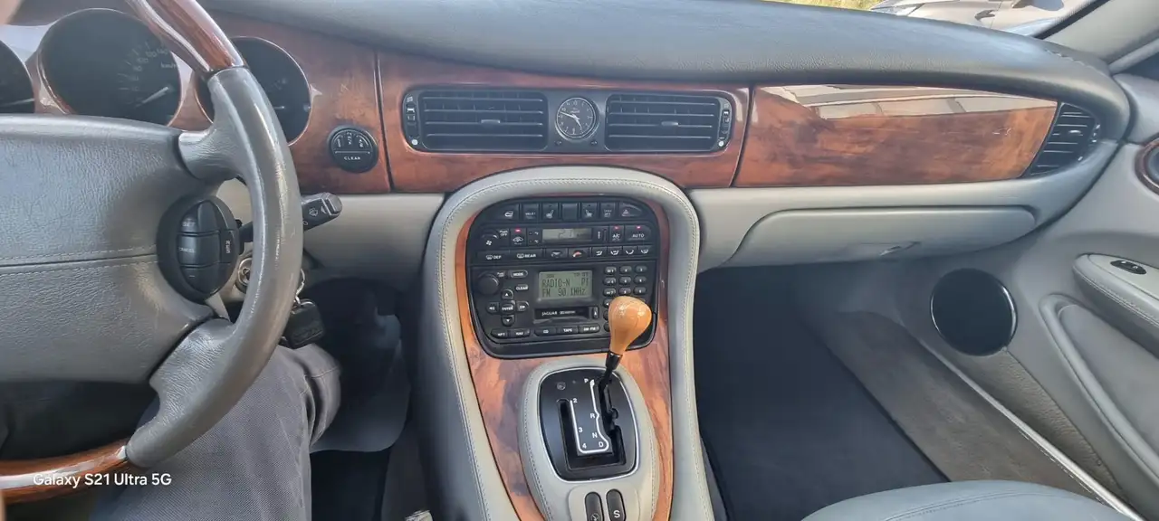 Jaguar XJ8 3,2 Executive Executive, foto 11