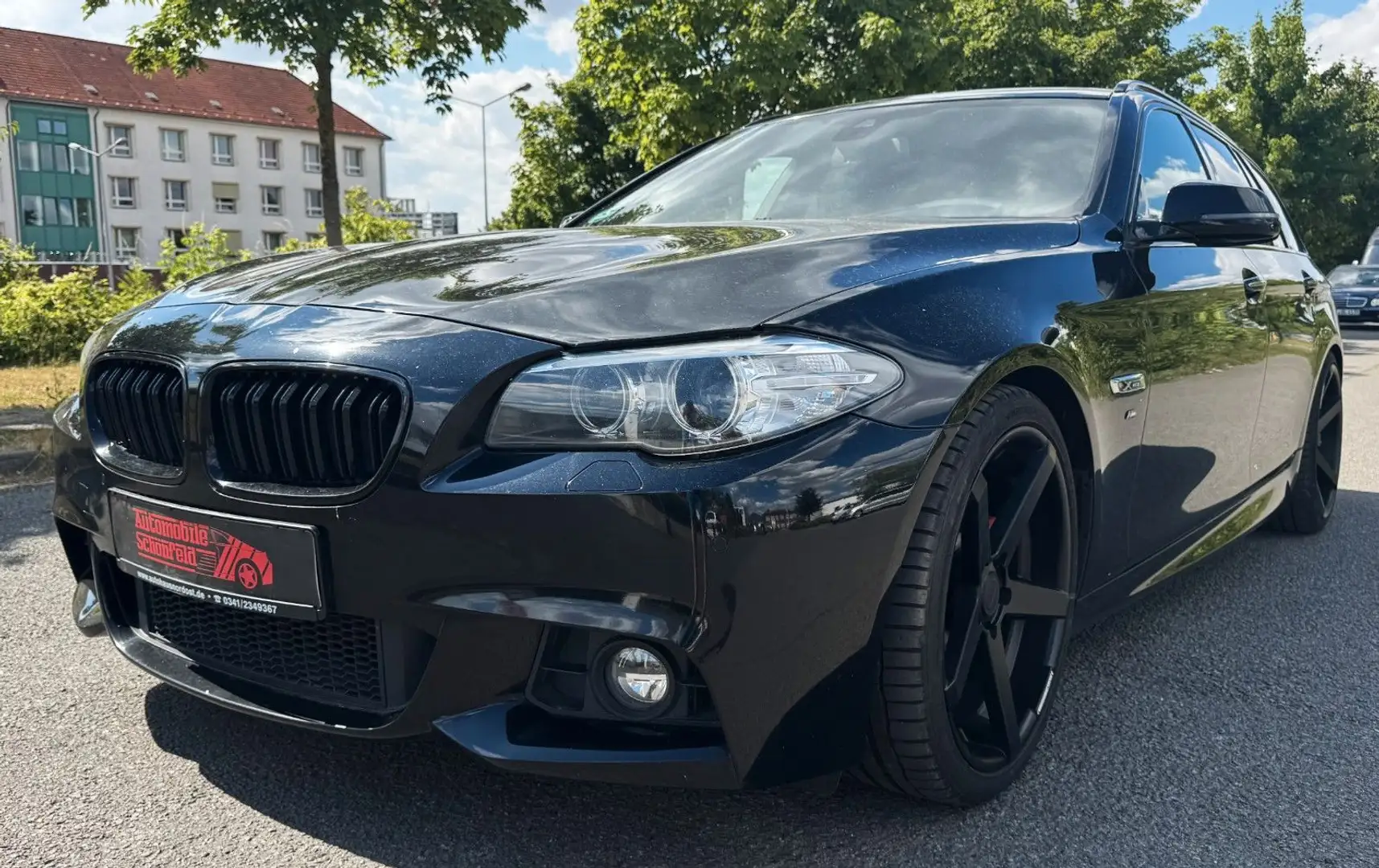 BMW 520 Touring 520 d xDrive M -Sportpaket Zwart - 1
