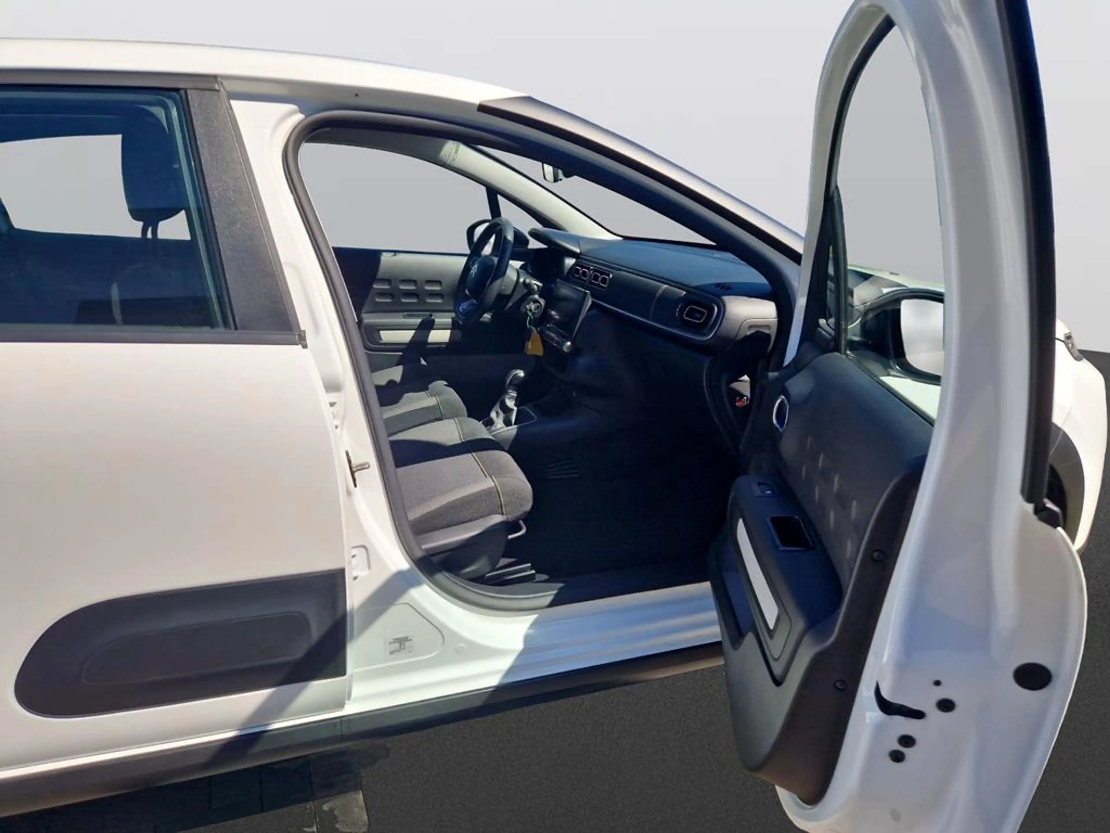 Citroen C3 C-SERIES PT83 S&S — photo 11