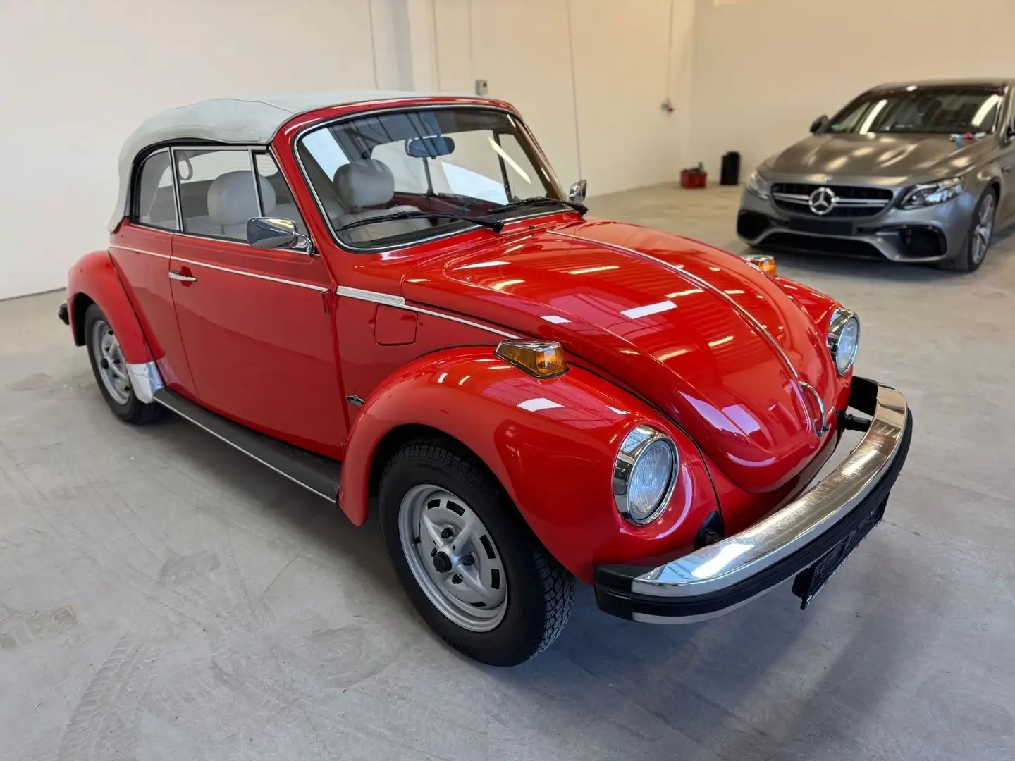 Volkswagen Käfer 1303 Fuel Injection Klima Cabrio TOP Rot - 2