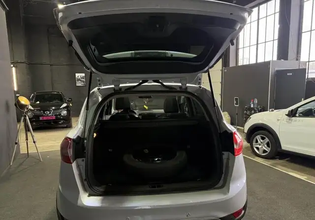 Ford Kuga view 11