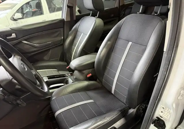 Ford Kuga view 15