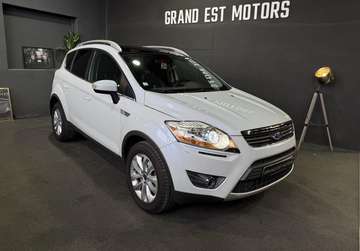 2.0 140 cv titanium toit pano boîte auto attelage garantie -