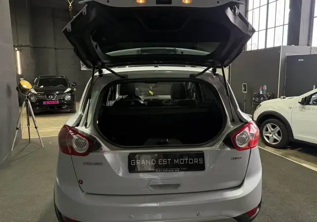 Ford Kuga view 10