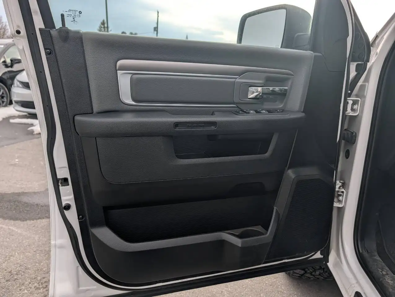 RAM 1500 снимка RAM 1500