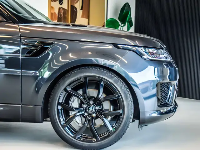 Land Rover Range Rover Sport view 7