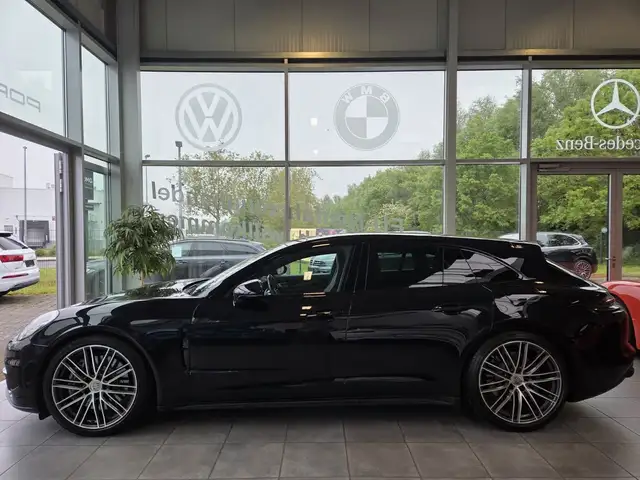 Porsche Panamera view 2