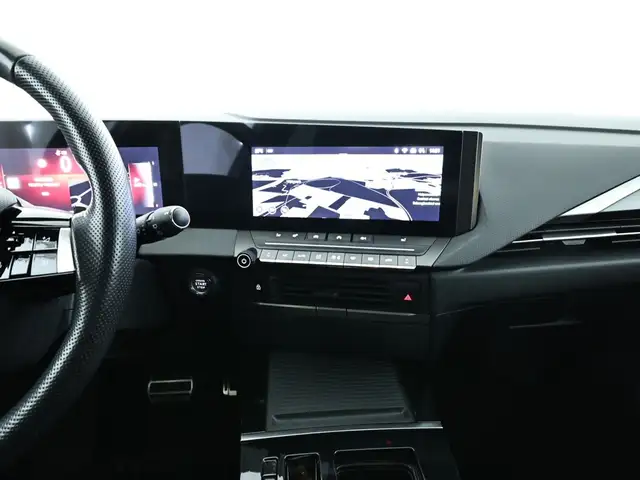 Opel Astra view 11
