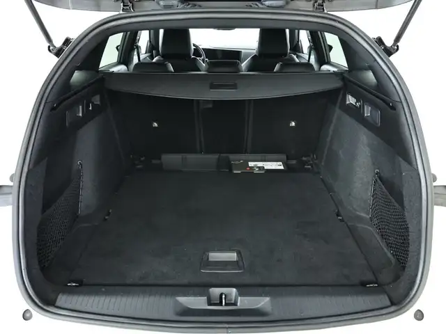 Opel Astra view 6
