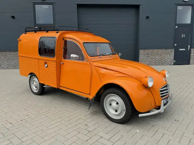 Citroen 2CV AK 350 Glacauto Geheel als nieuw gerestaureerd doo