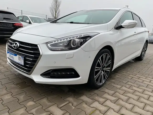 Hyundai i40 cw Premium|R-KAM|NAVI