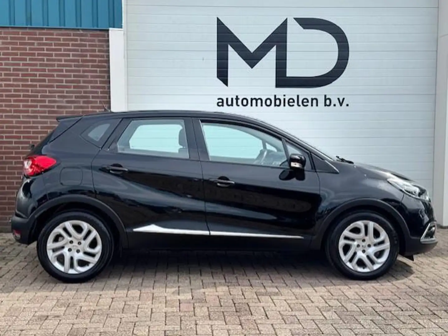 Renault Captur 0.9 TCe Dynamique / Trekhaak/LED/Navi/Climate Nero - 2