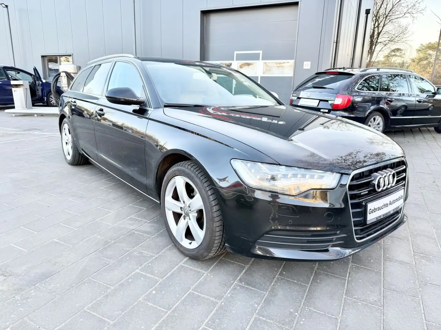 Audi A6 Avant 2.8 FSI quattro,LED,Navi,Leder, Zwart - 2