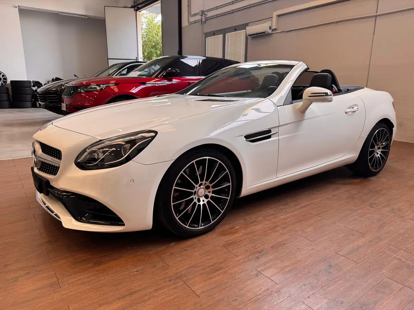 Mercedes-Benz SLC 200 184cv turbo Premium AMG Line FULL FULL OPTIONAL Weiß - 1