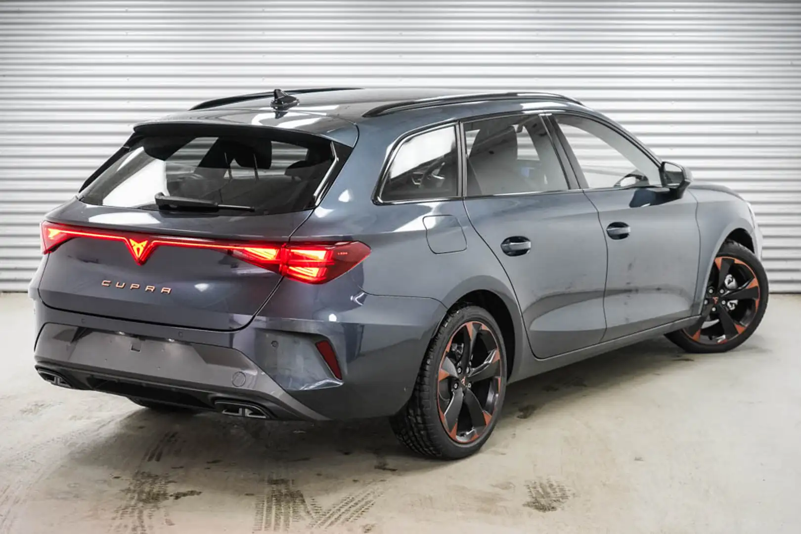 CUPRA Leon ST 1,5 eTSI DSG Cupra - LAGER Gris - 2